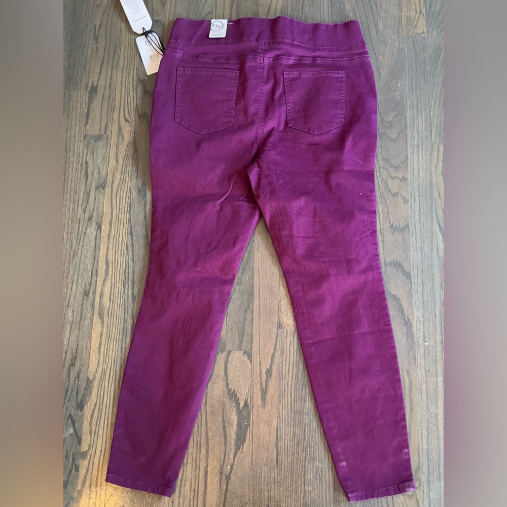 FTF purple distressed jeggings plus size 1. NWT - Picture 2 of 3